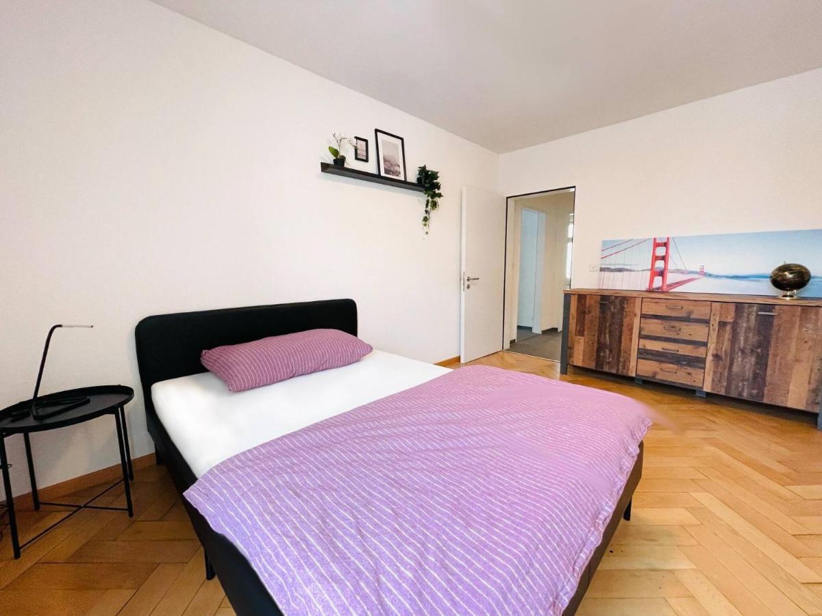 Apartment Beautiful, Bright, Large With Balcony Smarttv
