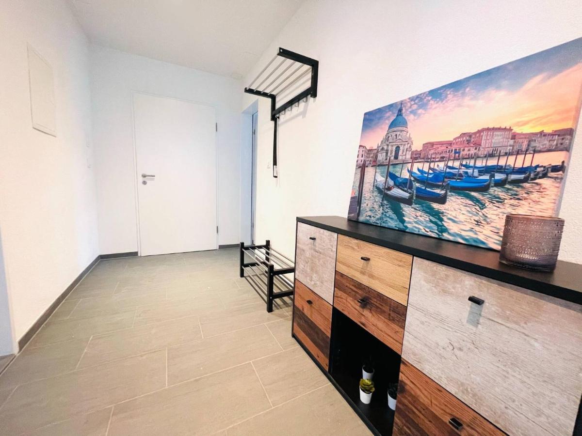 Beautiful, Bright, Large With Balcony Smarttv Apartment St. Gallen